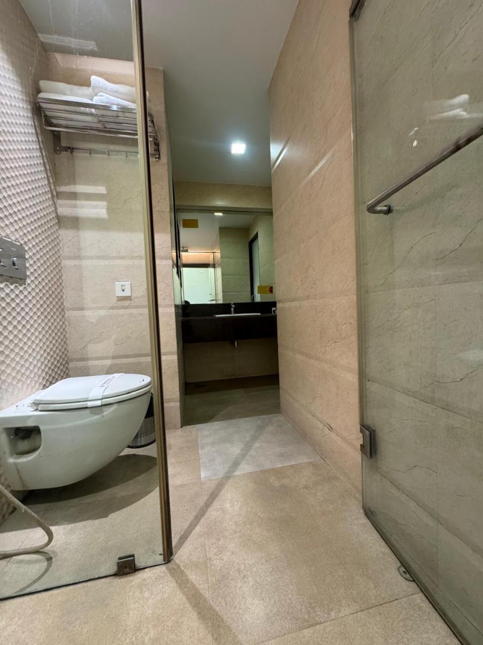 Hotel Dakshin Grandeur Νάβι Μουμπάι Εξωτερικό φωτογραφία