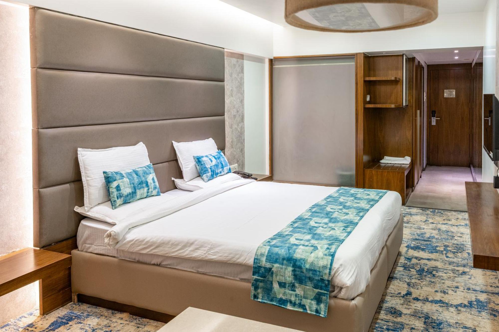 Hotel Dakshin Grandeur Νάβι Μουμπάι Εξωτερικό φωτογραφία