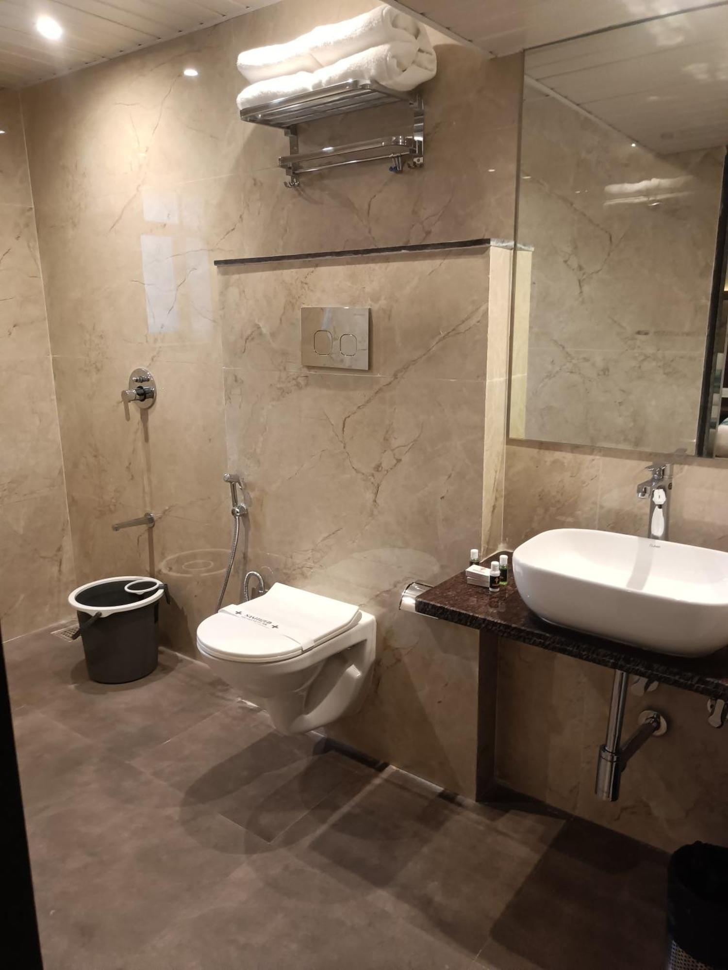 Hotel Dakshin Grandeur Νάβι Μουμπάι Εξωτερικό φωτογραφία
